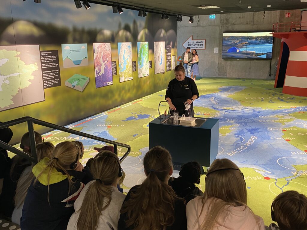 Utställningen "Land och hav" på Skansens Baltic Sea Science Center.